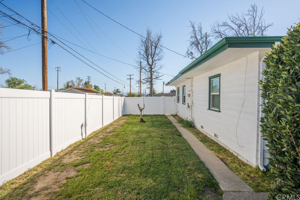 671 Olive Street Upland, CA 91786 - Photo 44 of 47 a house view with a backyard space