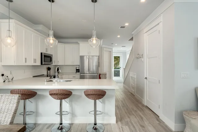 $2,495,000 | 81906 Overseas Highway, Unit 2, Islamorada, FL 33036