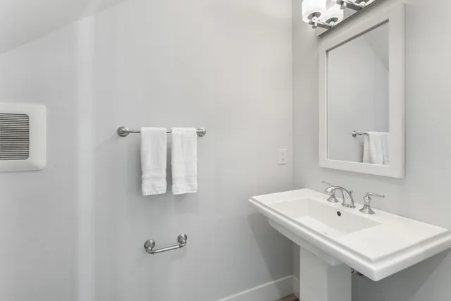 $2,495,000 | 81906 Overseas Highway, Unit 2, Islamorada, FL 33036