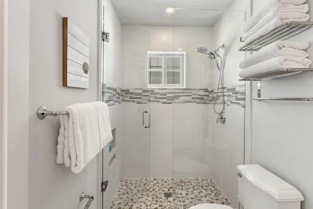 $2,495,000 | 81906 Overseas Highway, Unit 2, Islamorada, FL 33036