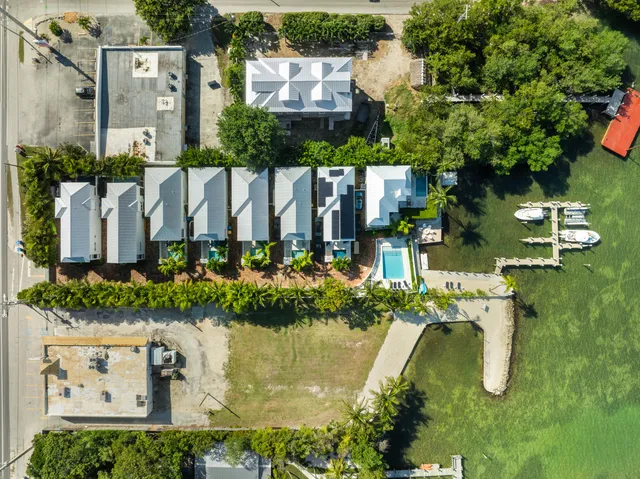 $2,495,000 | 81906 Overseas Highway, Unit 2, Islamorada, FL 33036