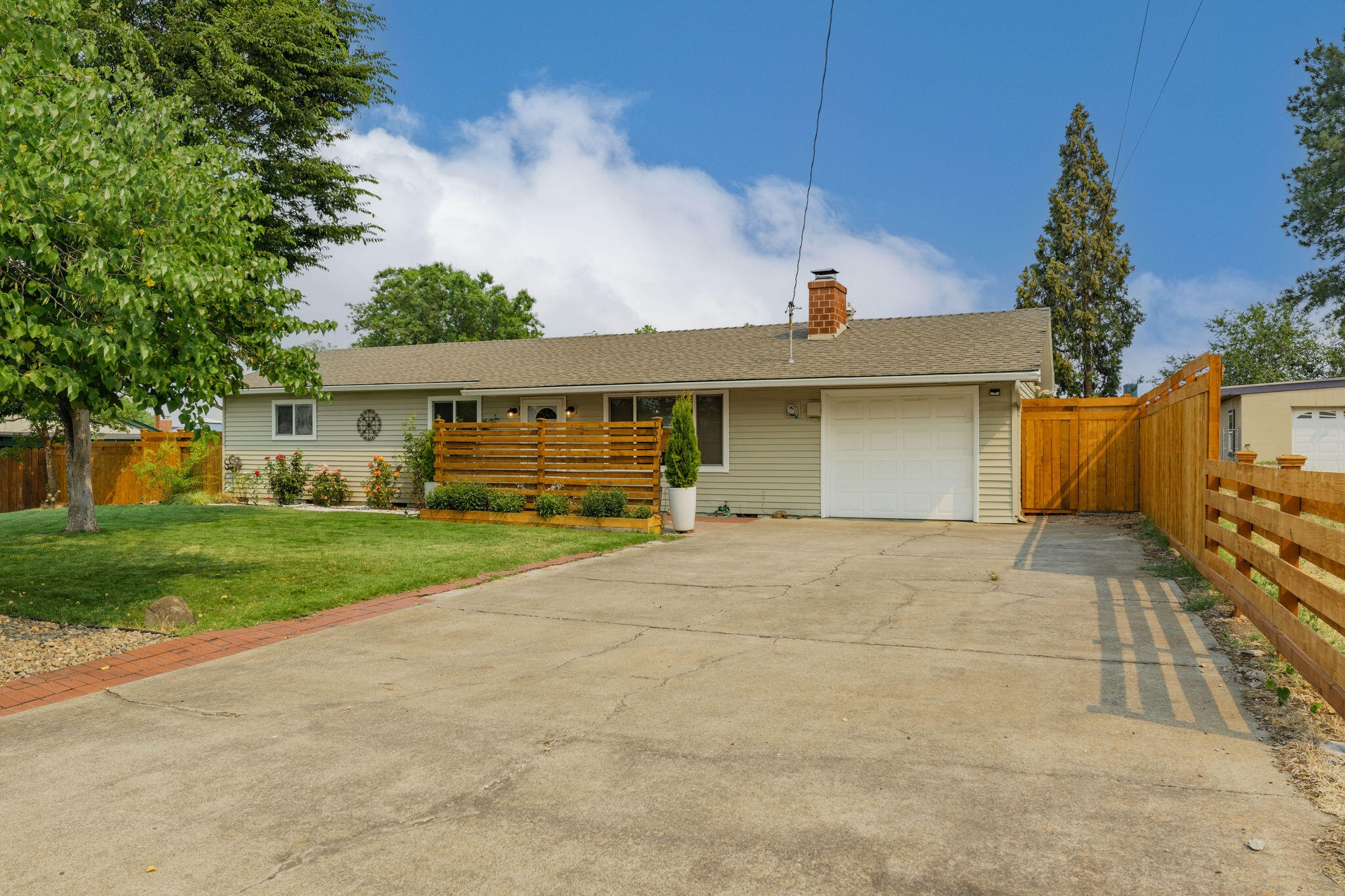 1601 Roberts Road Medford, OR 97504 - Photo 26 of 27 HD-7