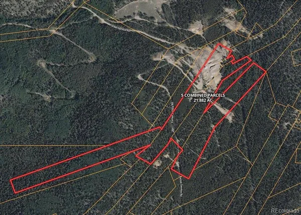 a close up of a shower