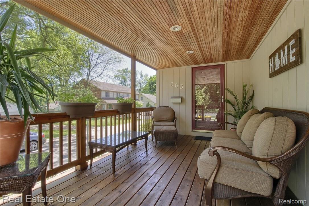 Front_Porch.jpg