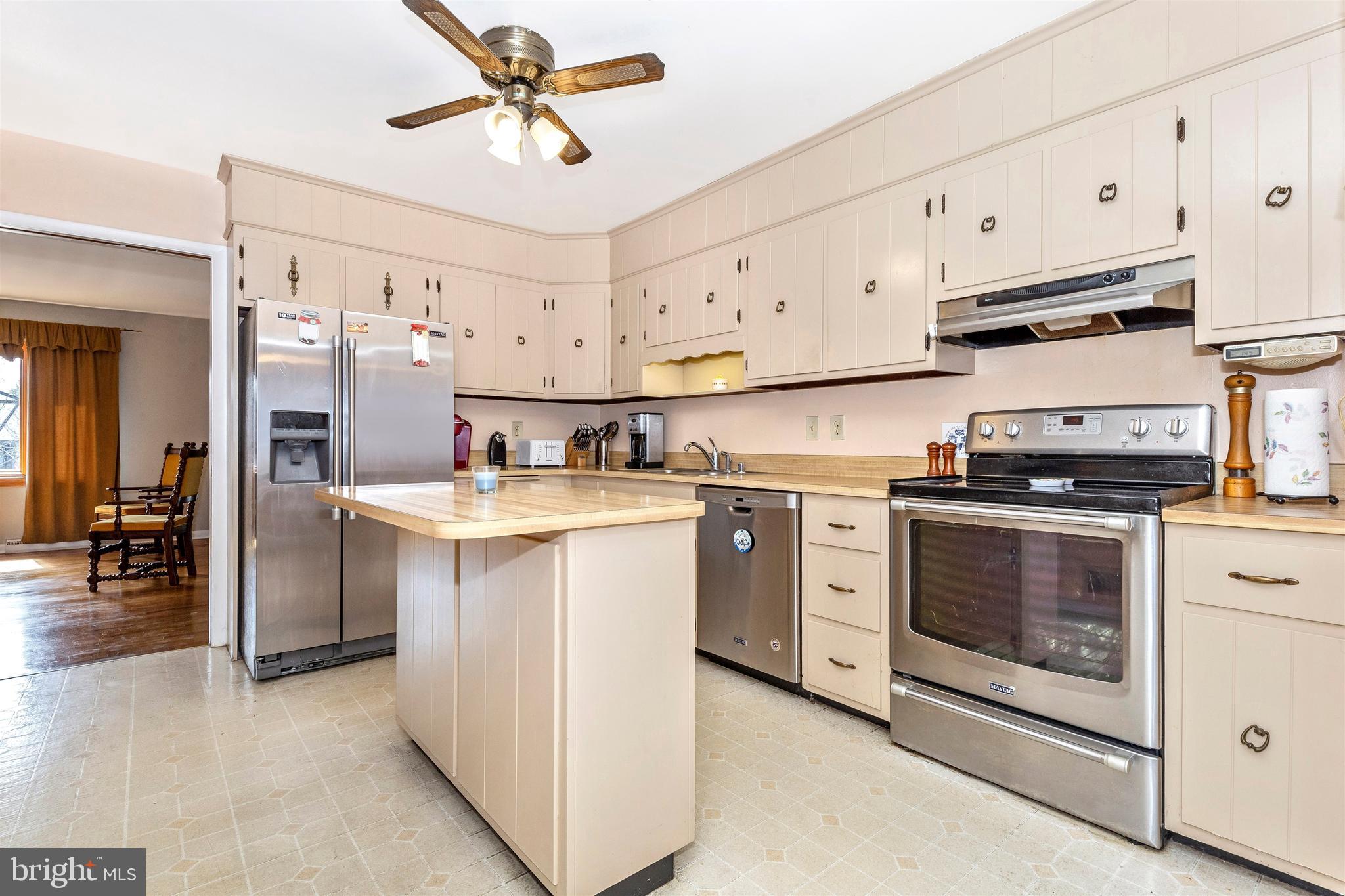 8111 Clearfield Road Frederick, MD 21702 - Photo 8 of 29 Kitchen