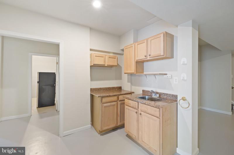 8 Rivers Edge Terrace Indian Head, MD 20640 - Photo 31 of 42 kitchenette area