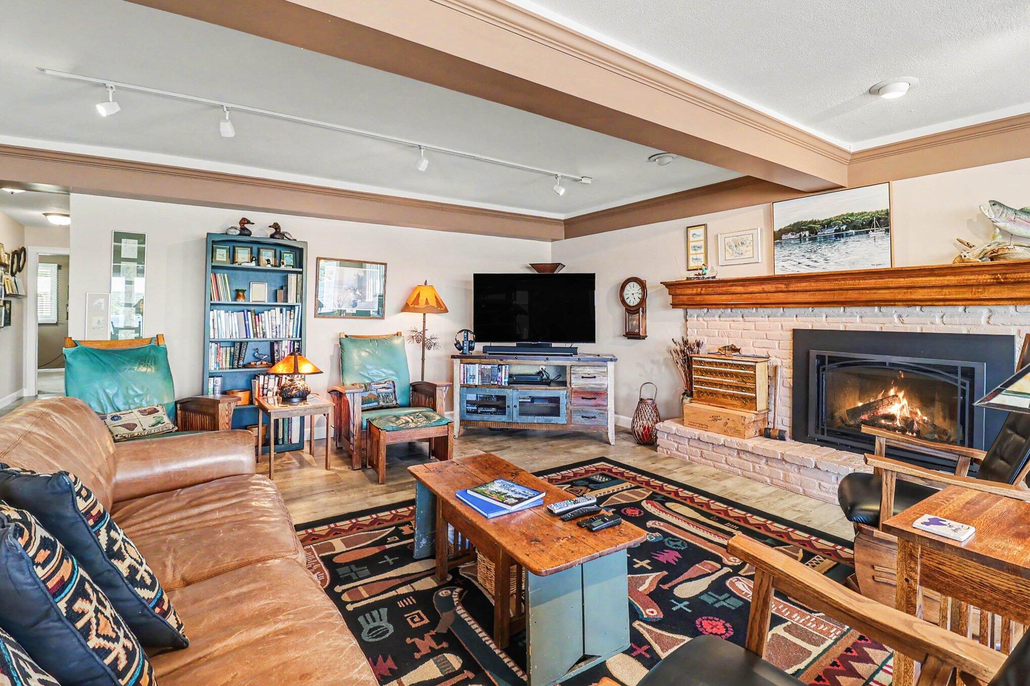 4554 Crescent Beach Road Onekama, MI 49675 - Photo 17 of 38 006_file_1731