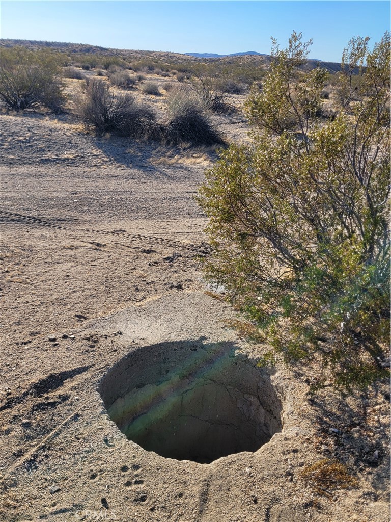 8 Buckboard Road Barstow, CA 92311 - Photo 3 of 4