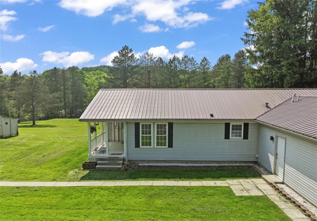 180 Guillard Road Prospect, PA 16052 - Photo 2 of 21