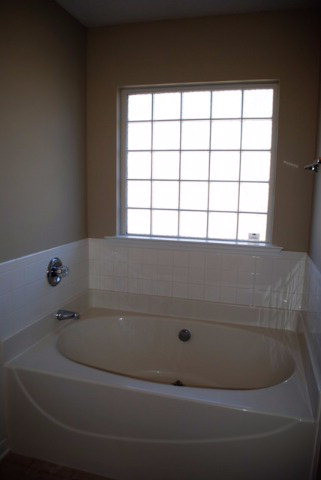 3992 Madison Lane Augusta, GA 30909 - Photo 10 of 18 Garden tub