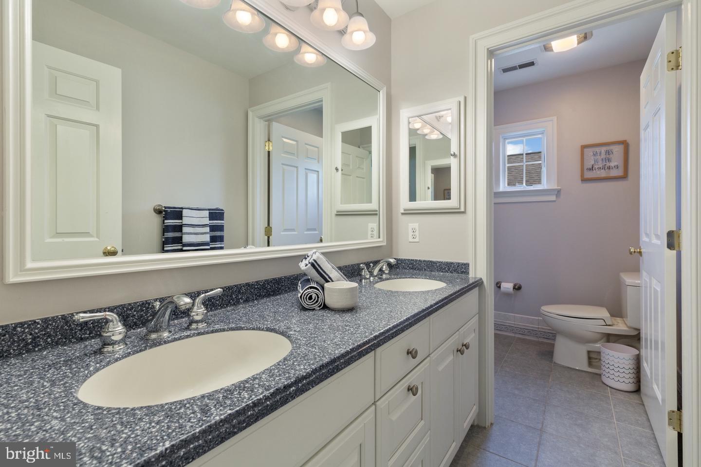 813 Loveland Road Moorestown, NJ 08057 - Photo 26 of 45 Upstairs Hallway Full Bathroom