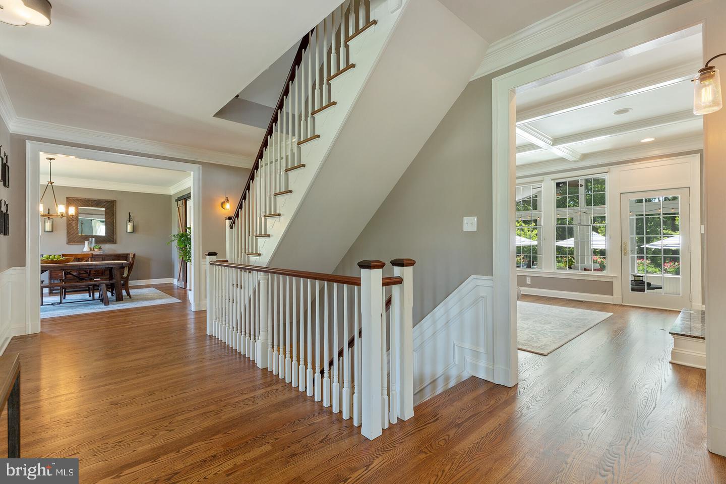 813 Loveland Road Moorestown, NJ 08057 - Photo 10 of 45 Foyer View