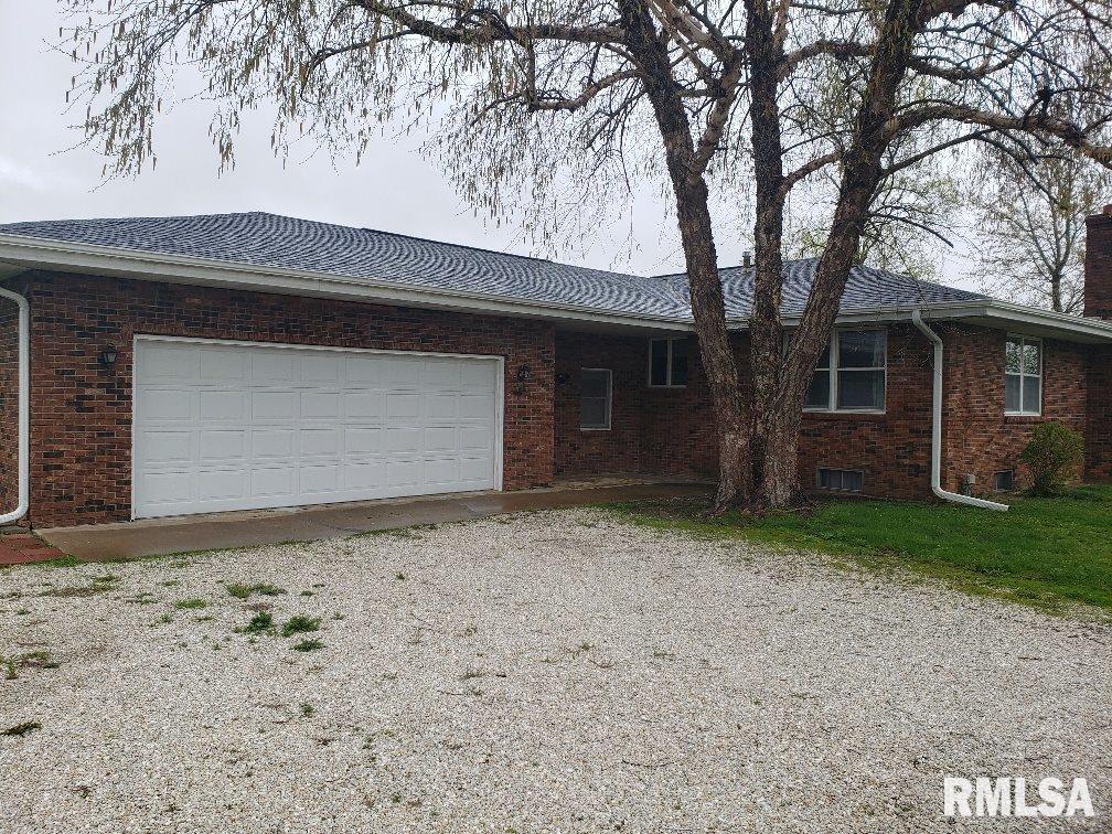 2191 Benson Road Jacksonville, IL 62650 - Photo 2 of 21
