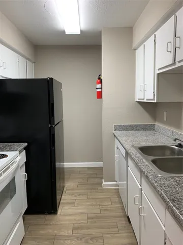 $800 | 5625 Antoine Drive, Unit 1005, Houston, TX 77091