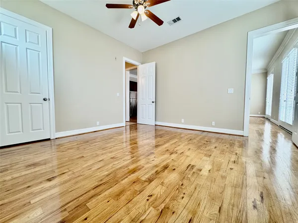$1,950 | 314 West Bell Street, Unit 201, Houston, TX 77019