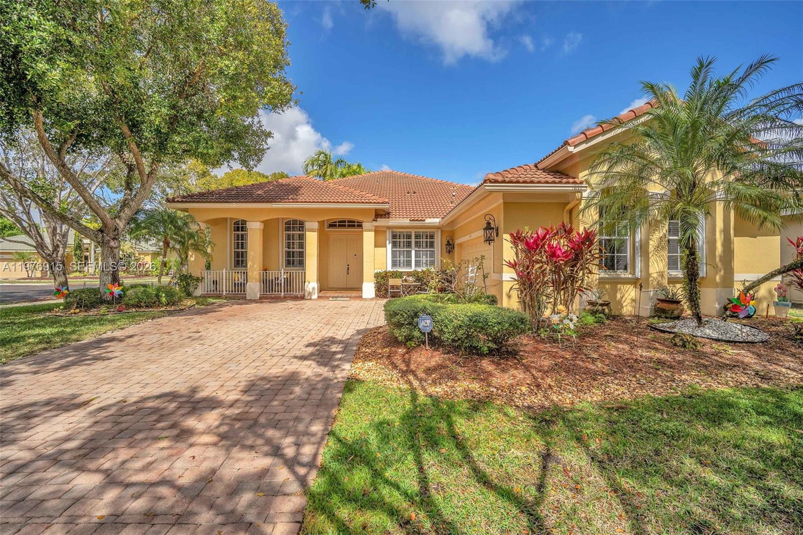 1435 Cardinal Way Weston, FL 33327 - Photo 11 of 56