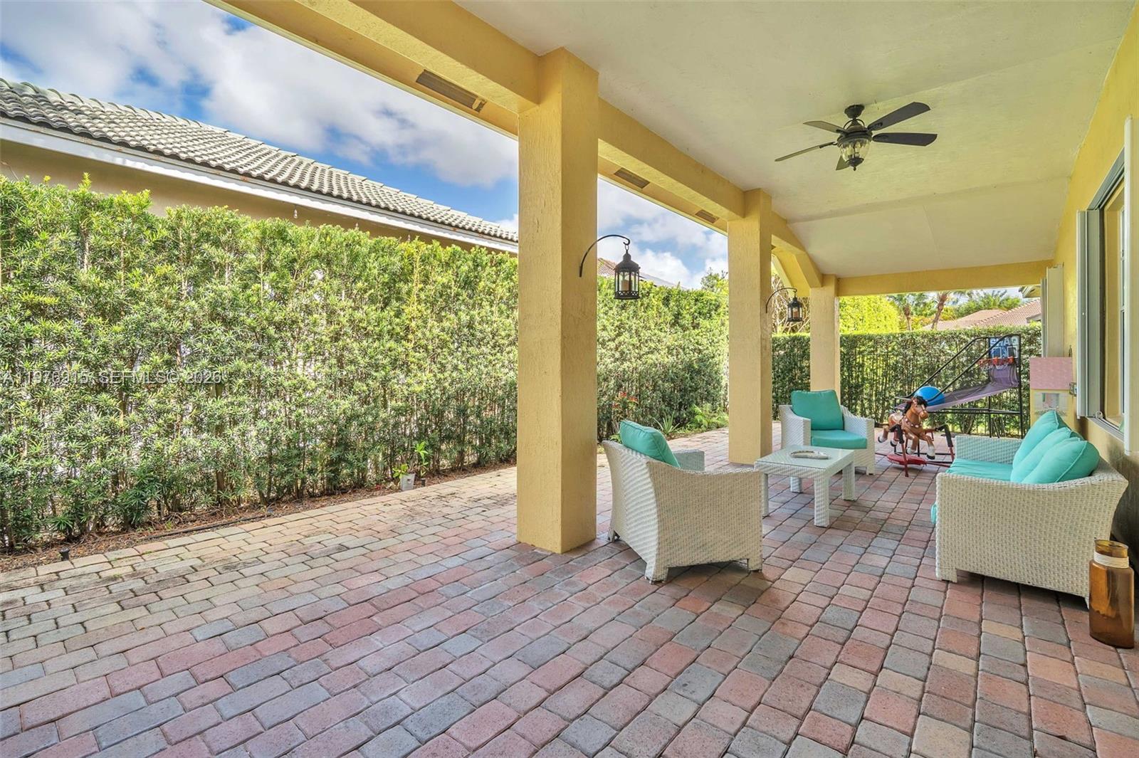 1435 Cardinal Way Weston, FL 33327 - Photo 28 of 56
