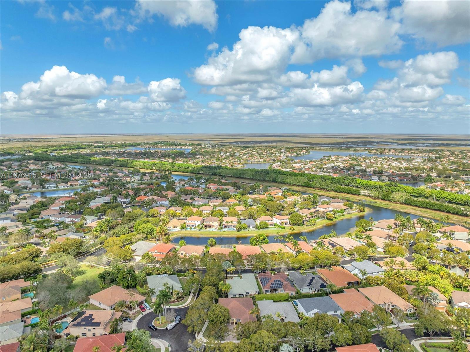 1435 Cardinal Way Weston, FL 33327 - Photo 4 of 56
