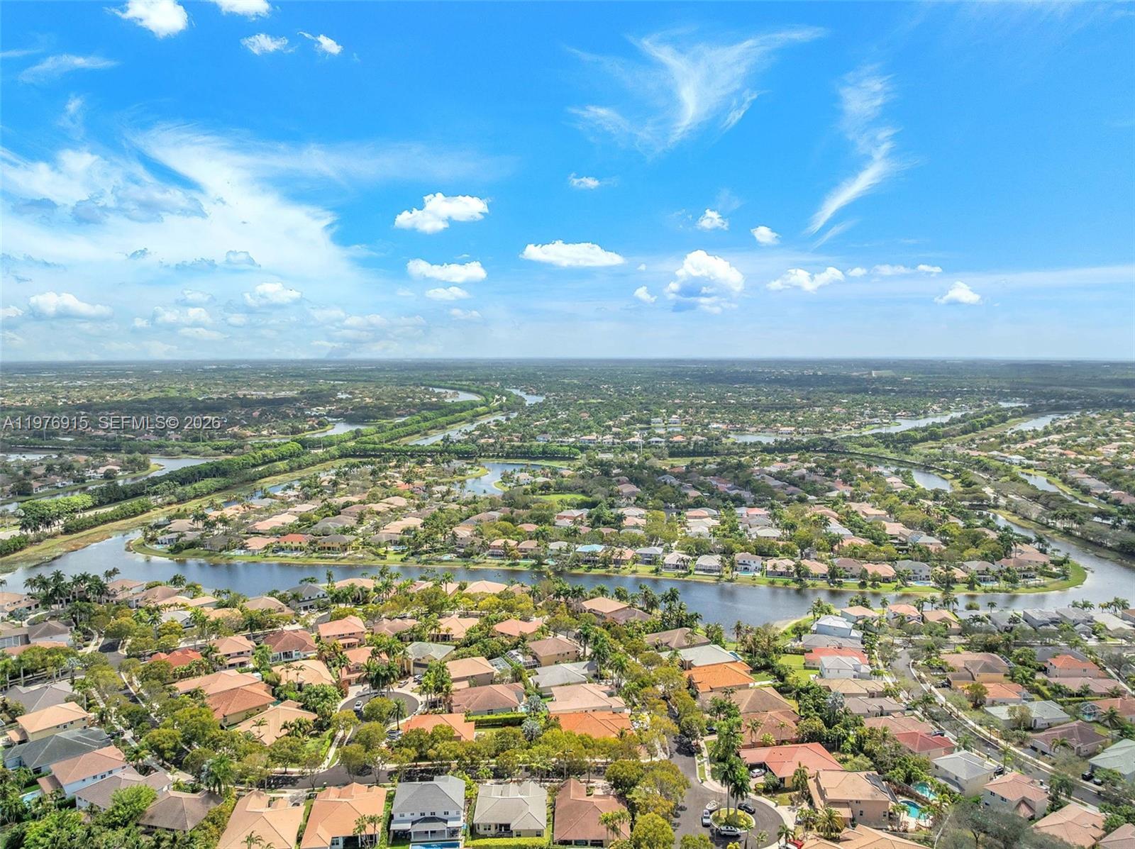 1435 Cardinal Way Weston, FL 33327 - Photo 6 of 56