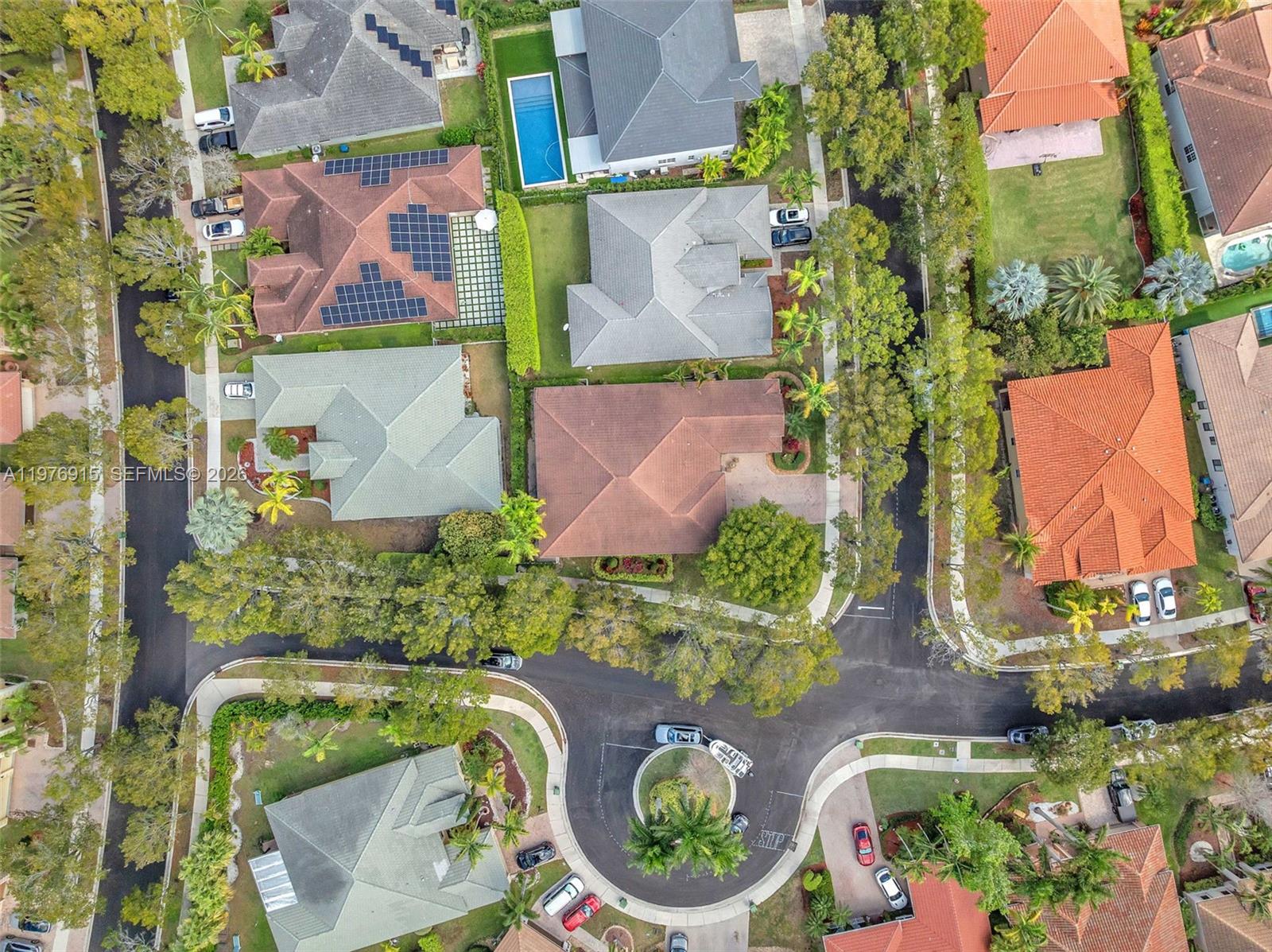 1435 Cardinal Way Weston, FL 33327 - Photo 9 of 56