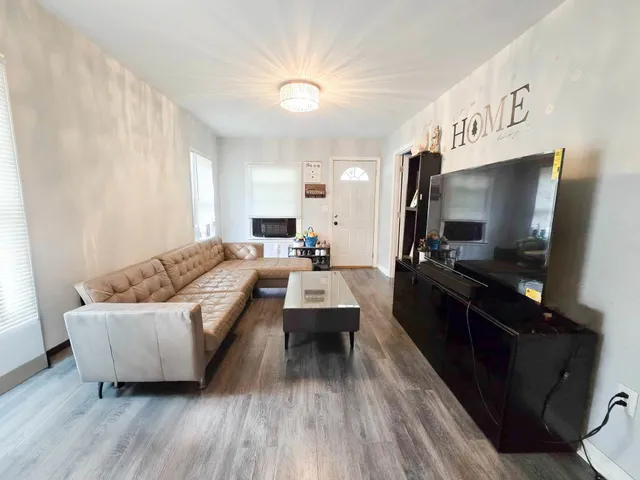 $125,000 | 1131 6th Street, Beloit, WI 53511