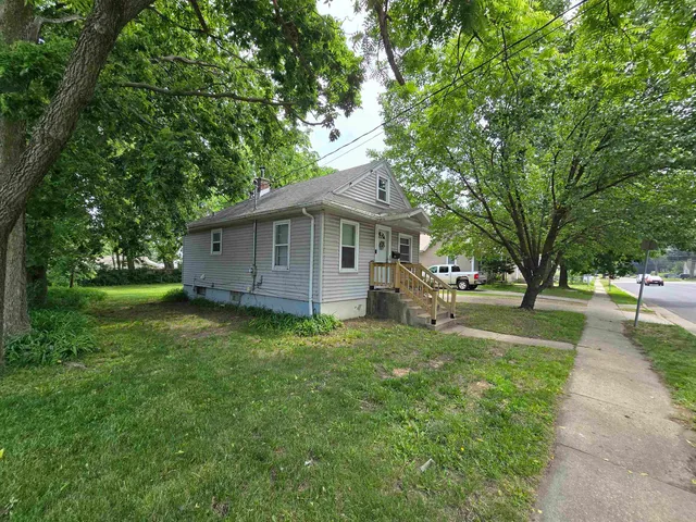 $125,000 | 1131 6th Street, Beloit, WI 53511
