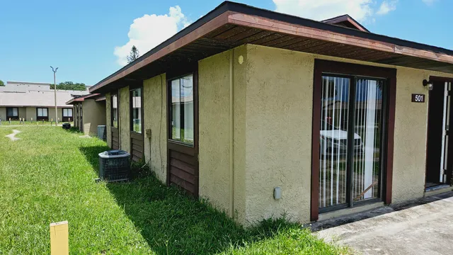 $1,200 | 1050 North Fiske Boulevard, Unit 501, Cocoa, FL 32922