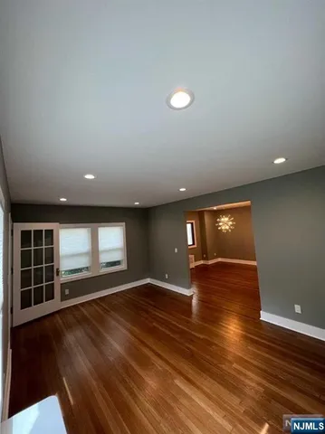 $3,100 | 156 Washington Place, Ridgewood, NJ 07450