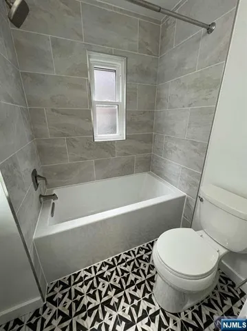 $3,100 | 156 Washington Place, Ridgewood, NJ 07450