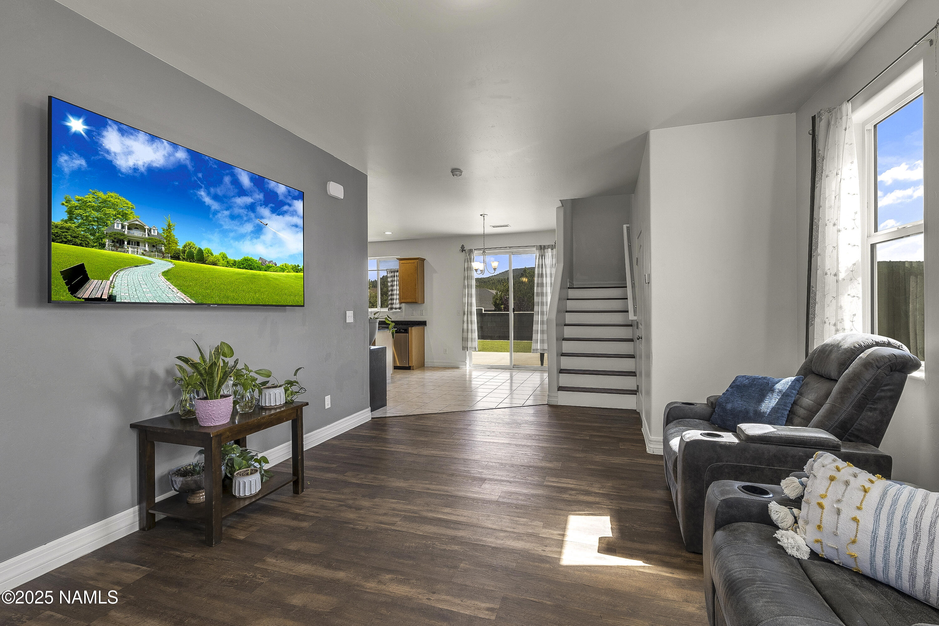 11900 Hydrus Road Bellemont, AZ 86015 - Photo 4 of 34 Livingroom