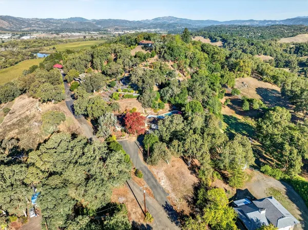 $759,900 | 351 View Drive, Ukiah, CA 95482