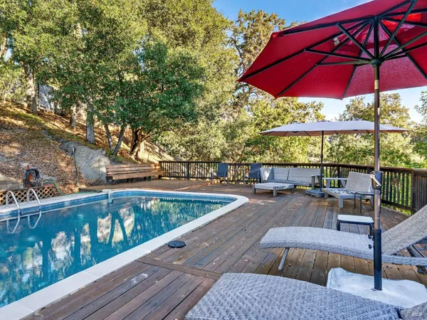 $759,900 | 351 View Drive, Ukiah, CA 95482