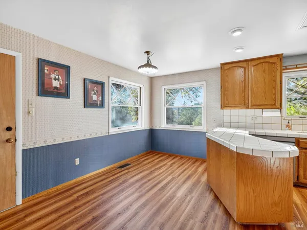 $759,900 | 351 View Drive, Ukiah, CA 95482
