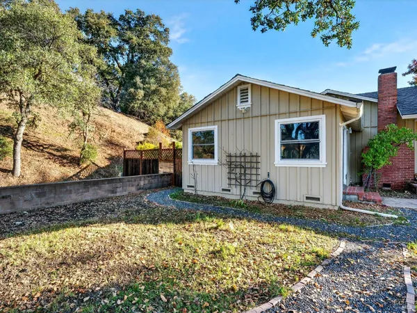 $759,900 | 351 View Drive, Ukiah, CA 95482