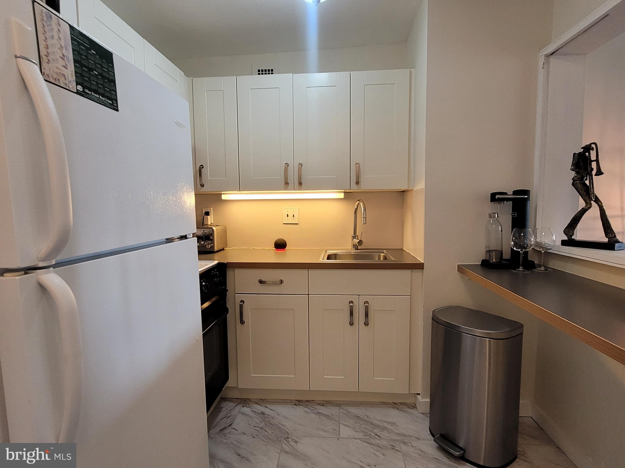 224-30 West Rittenhouse Square, Unit 1817 Philadelphia, PA 19103 - Photo 8 of 23