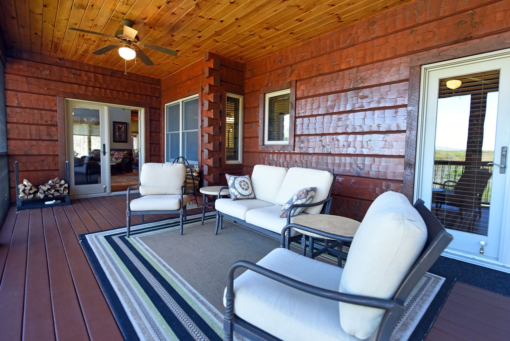 432 Daisy Log Road Blairsville, GA 30512 - Photo 26 of 79 Screened in Porch