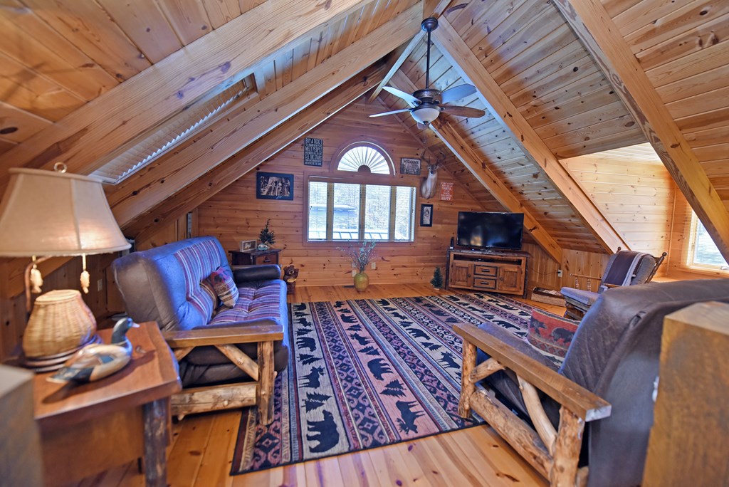 432 Daisy Log Road Blairsville, GA 30512 - Photo 36 of 79 Upper Level Loft