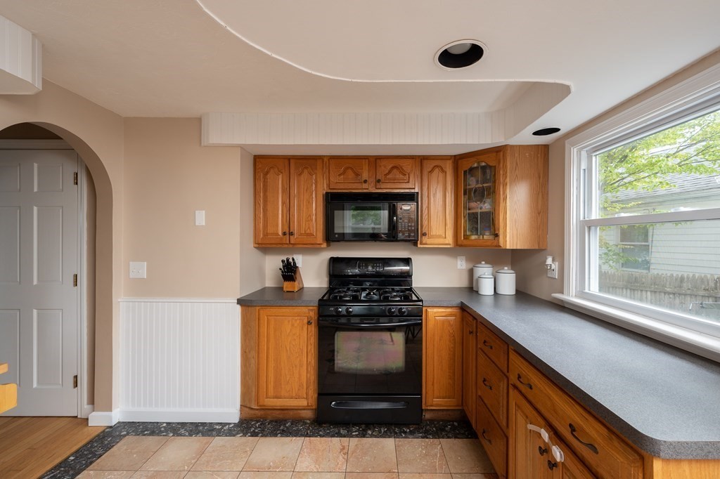 11 Pine Ridge Road Weymouth, MA 02189 - Photo 12 of 35 Gallery Image 12