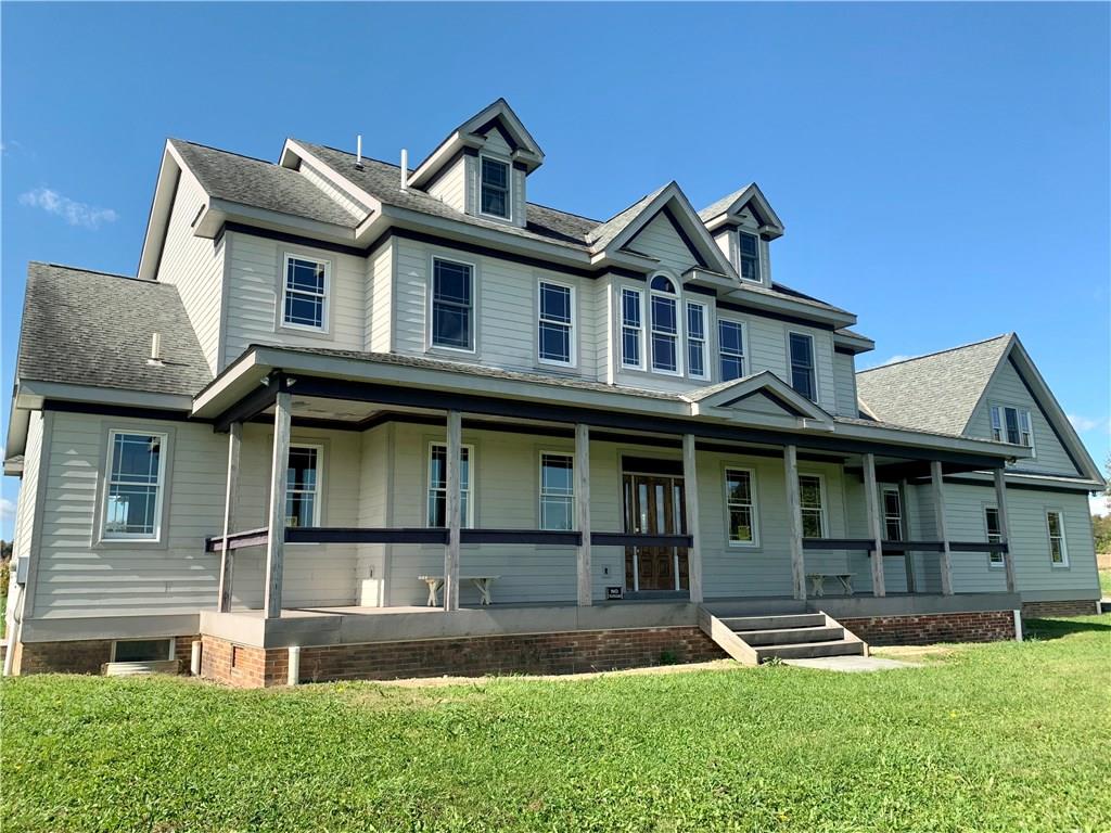 332 Hillside Road Edinburg, PA 16116 - Photo 2 of 25 Gallery Image 2