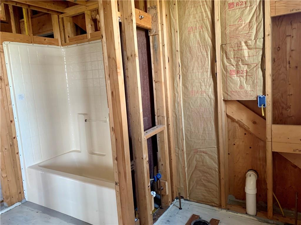 332 Hillside Road Edinburg, PA 16116 - Photo 13 of 25 Gallery Image 13