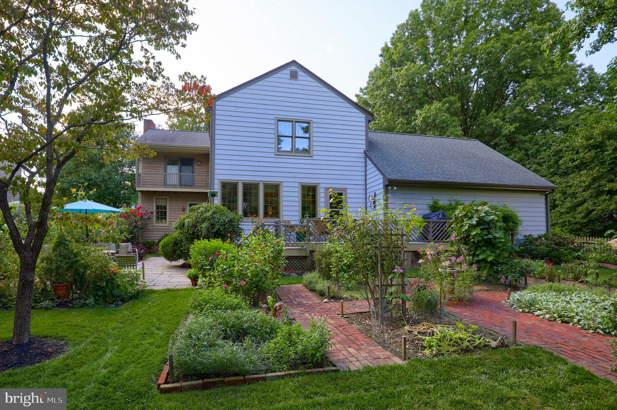 1099 Mill Mar Road Lancaster, PA 17601 - Photo 2 of 38 Gallery Image 2