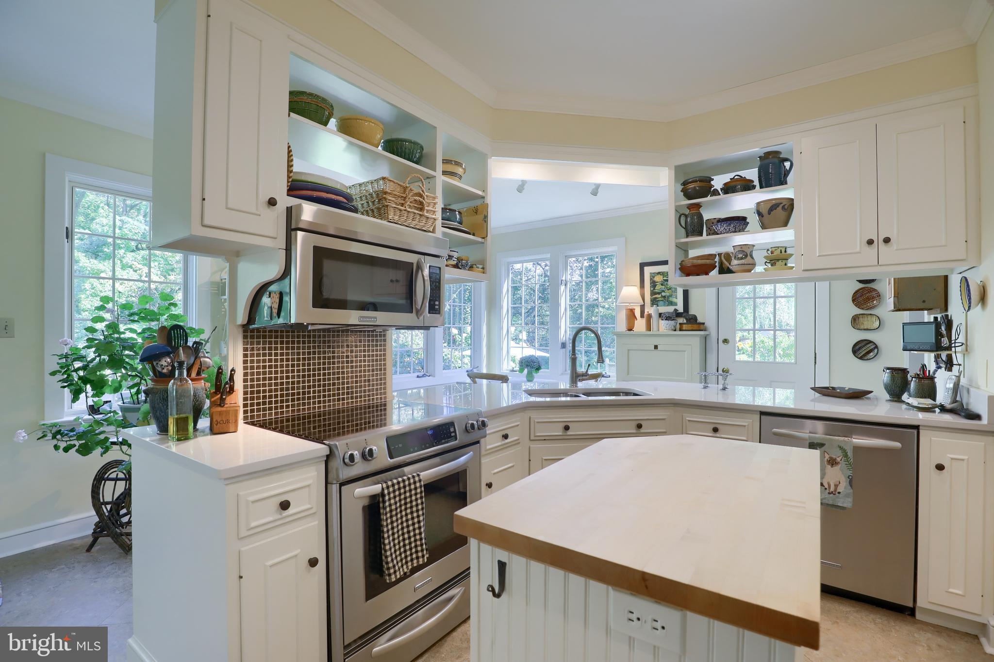 1099 Mill Mar Road Lancaster, PA 17601 - Photo 4 of 38 Gallery Image 4