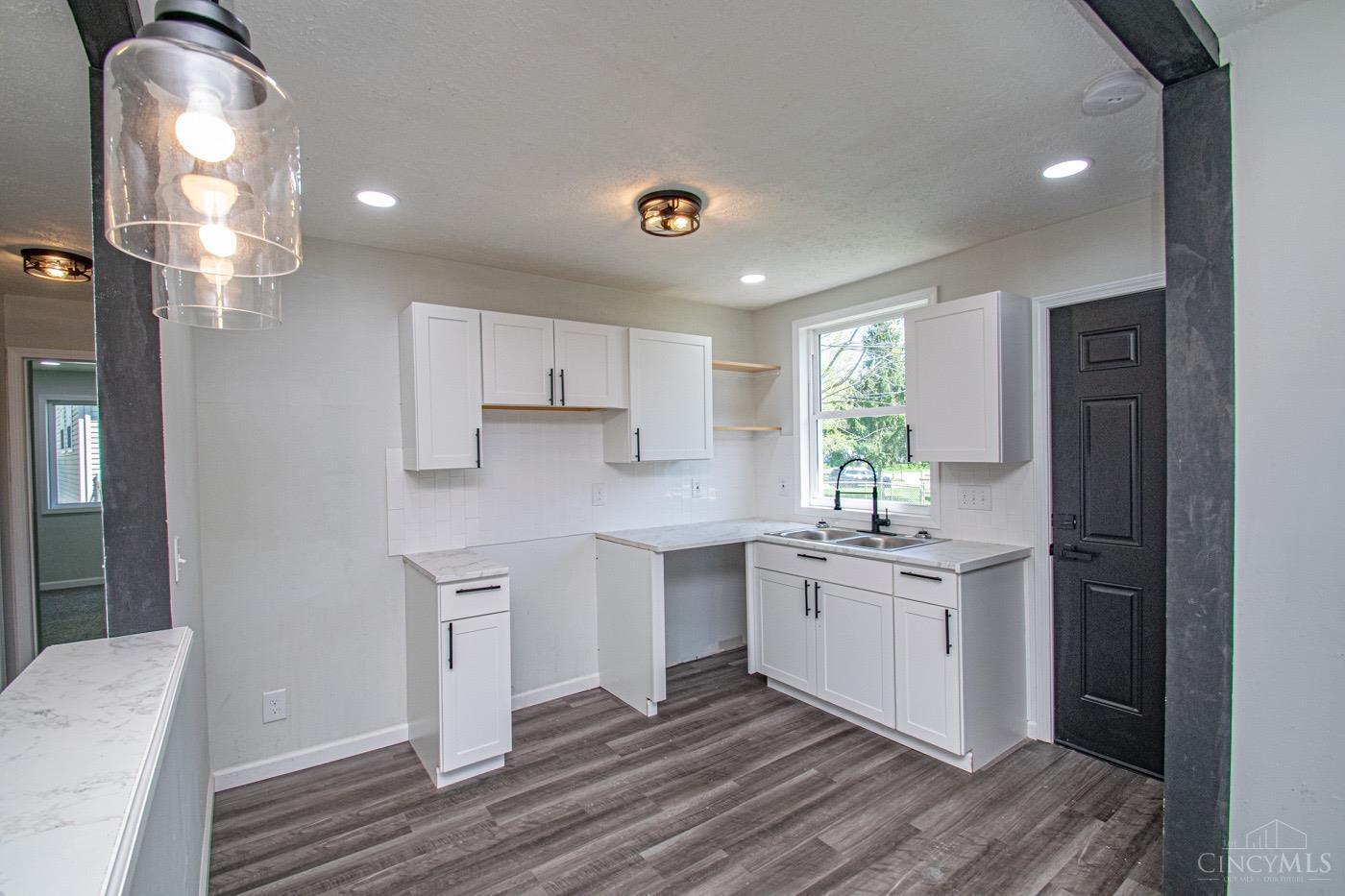 1552 Edendale Road Dayton, OH 45432 - Photo 8 of 19 Gallery Image 8