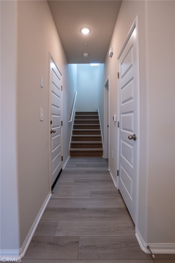 28586 Via Roble Temecula, CA 92591 - Photo 8 of 18 a view of an entryway