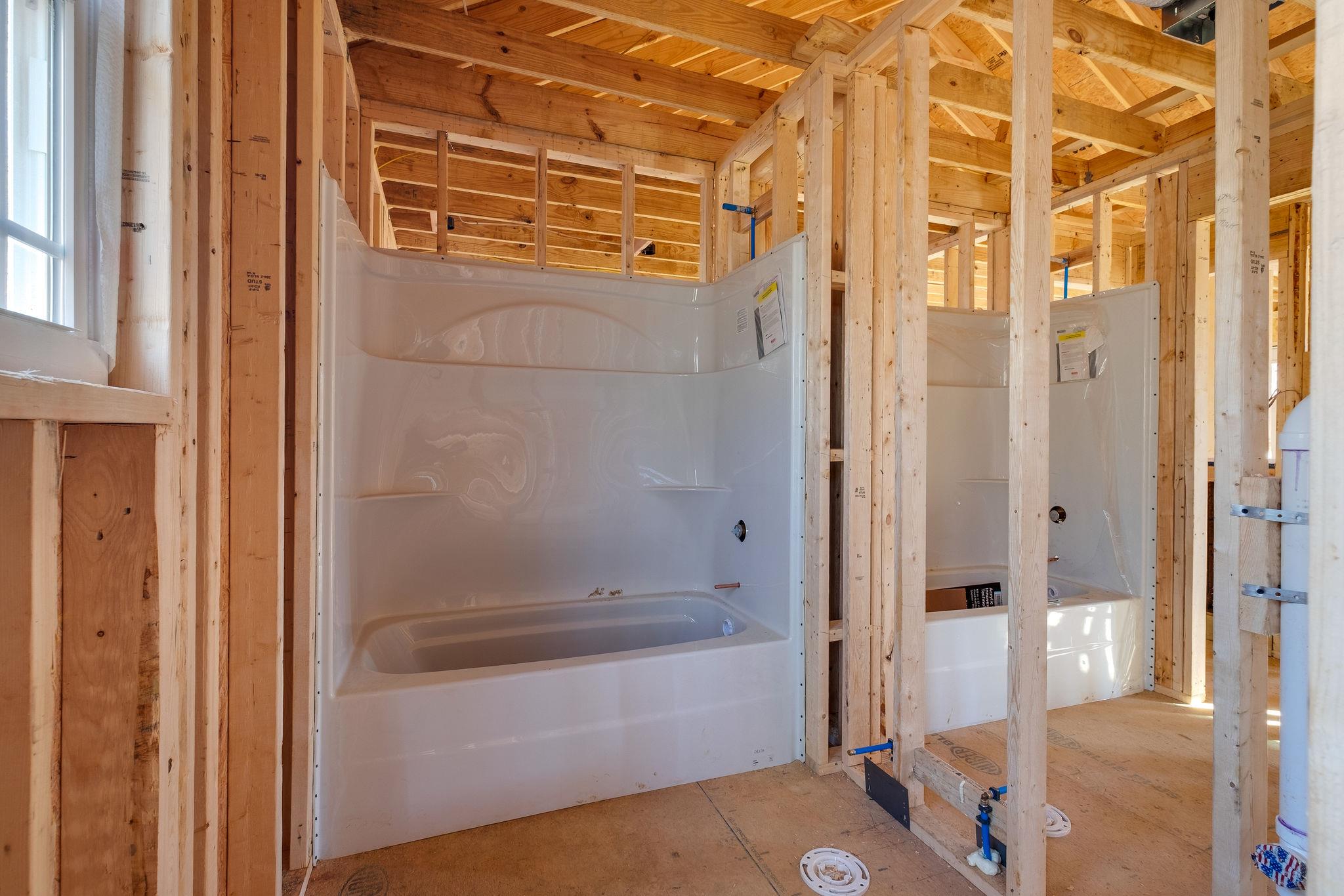 106 Buttrey Road Dickson, TN 37055 - Photo 16 of 23 Full Guest Bathroom