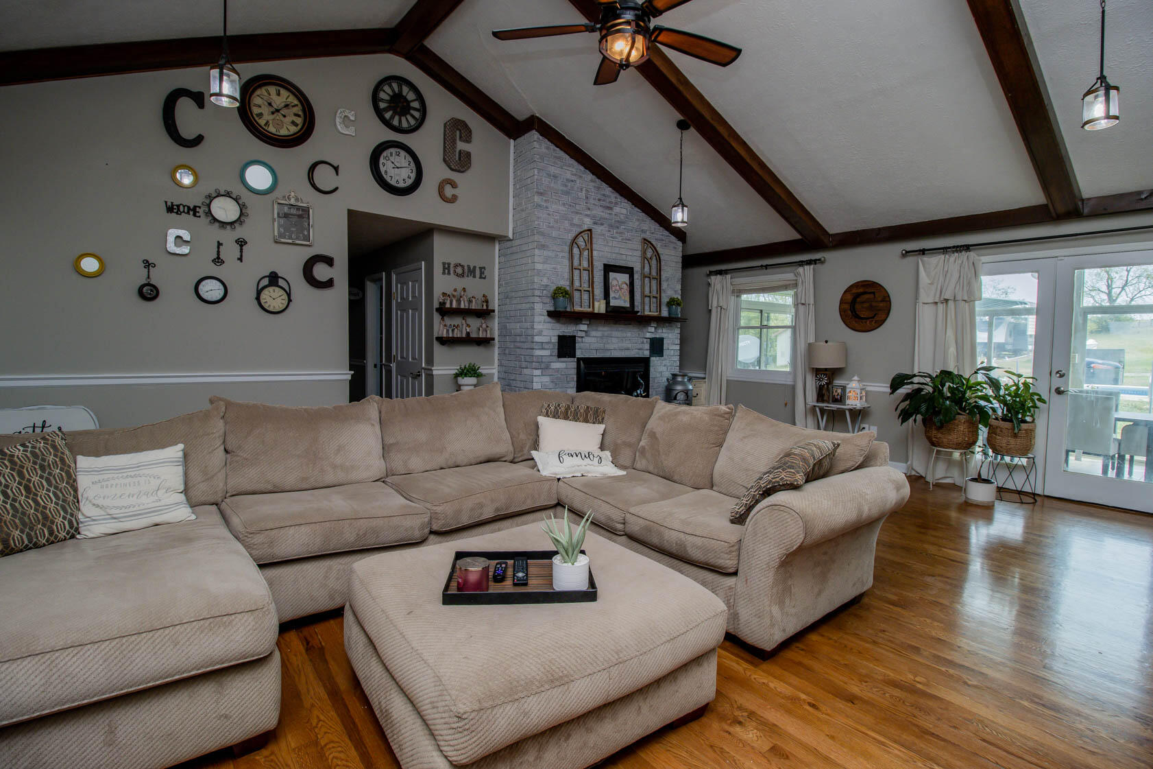 326 Redmon Road Paris, KY 40361 - Photo 2 of 33 IMG_0873
