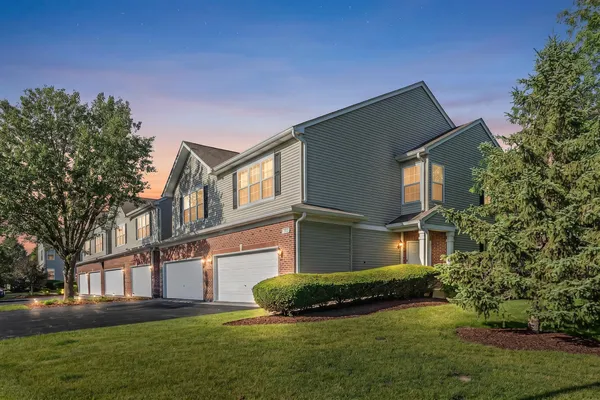 $369,900 | 158 Palmer Drive, Bolingbrook, IL 60490