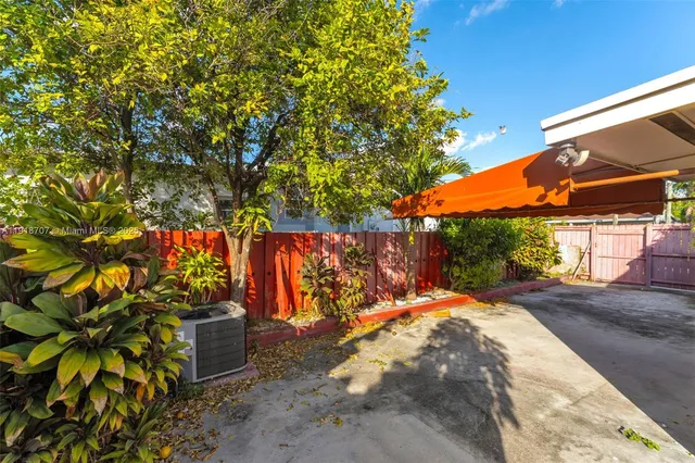 $3,200 | 9101 Southwest 34th Street, Miami, FL 33165