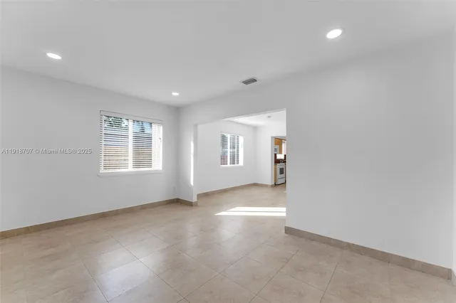 $3,200 | 9101 Southwest 34th Street, Miami, FL 33165