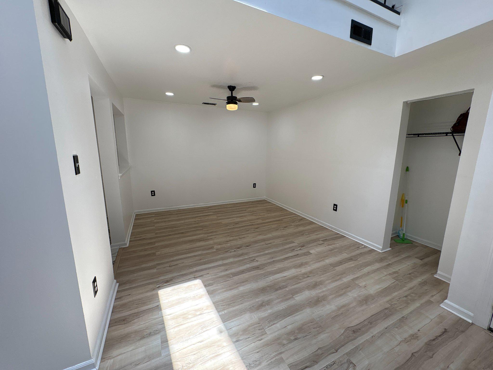 72304 Delaire Landing Road, Unit 304 Philadelphia, PA 19114 - Photo 11 of 56 Bright and airy open space awaits.